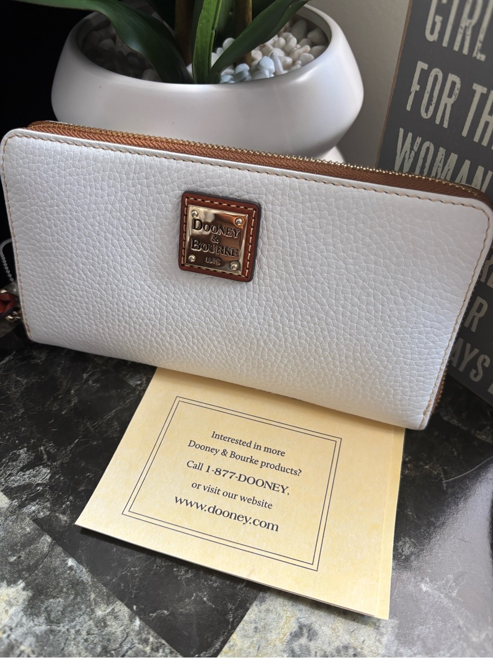 Dooney & Bourke White Pebble Leather π Free Gift with Purchase! β¨ - Picture 9 of 9